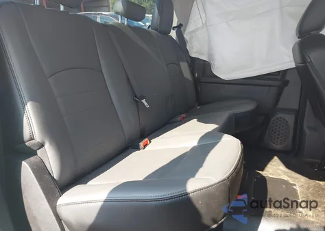 2022 Ram 1500 Classic Tradesman 4X4 5'7 Box from USA, damaged, VIN 1C6RR7KG6NS224487